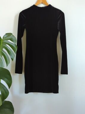 H&M Black Long Sleeve Velvet Dress